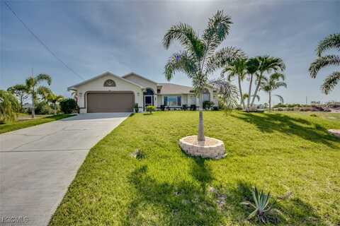 4321 NE 9th Court, Cape Coral, FL 33909