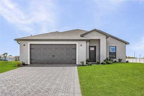 933 NW 7th Avenue, Cape Coral, FL 33993