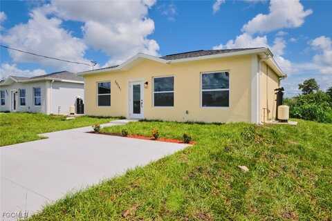 23041 Roundtree Avenue E, Alva, FL 33920