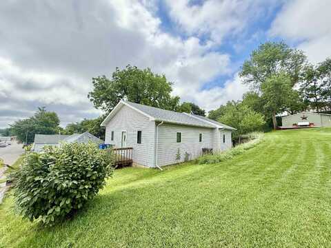 314 W MAIN ST, Hinton, IA 51024