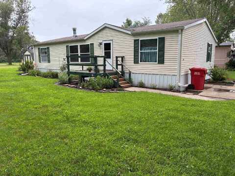 1026 Tom St., Vermillion, SD 57069