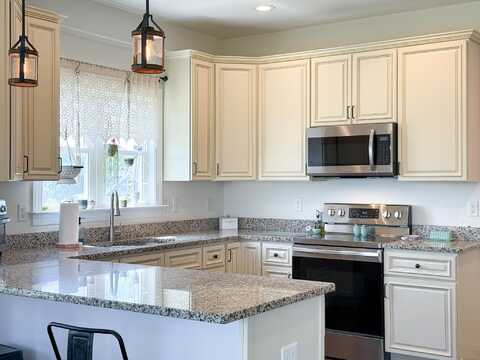 177 TOMASVILLE DR, WAYNESBORO, VA 22980