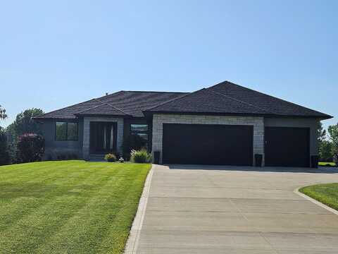 927 Wynstone, Jefferson, SD 57038
