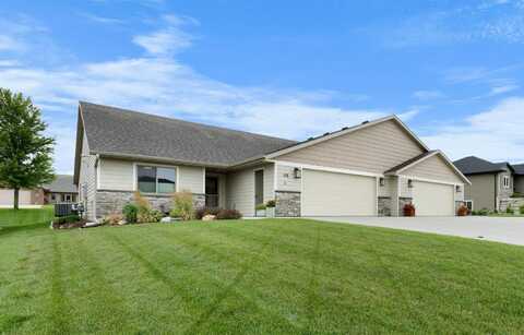 106 S 15th St., Rock Rapids, IA 51246