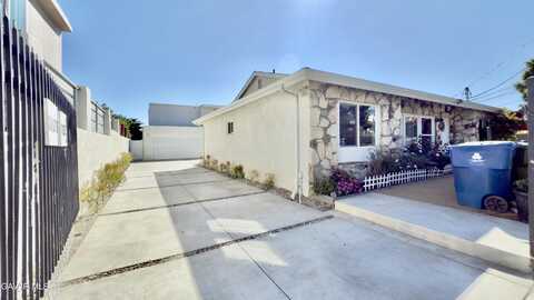 11125 Glenoaks Boulevard, Pacoima, CA 91331