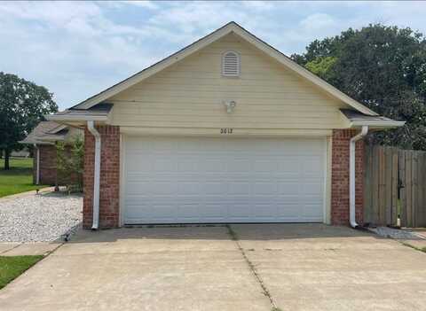 2012 Briarwood Street, Stroud, OK 74079