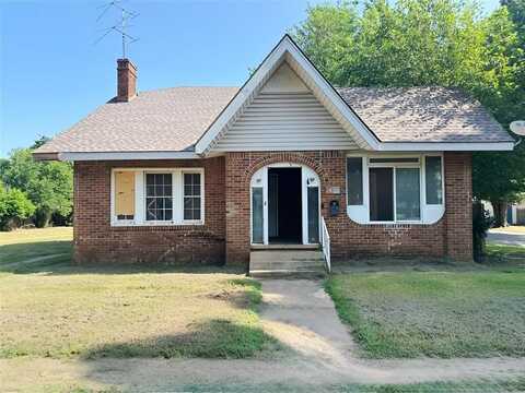 1402 W Minnesota Avenue, Chickasha, OK 73018
