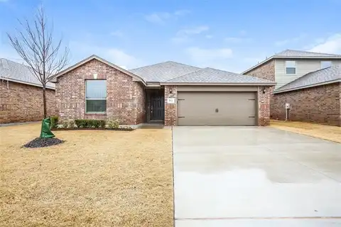 912 NW 5th Street, Newcastle, OK 73065
