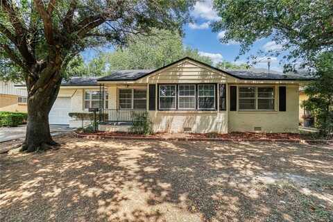 3319 N Atlanta Avenue, Lawton, OK 73505