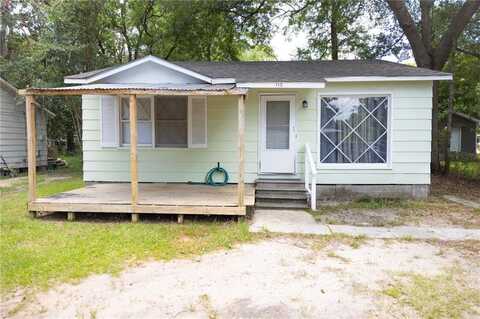 110 Thompson Court N, Mobile, AL 36611