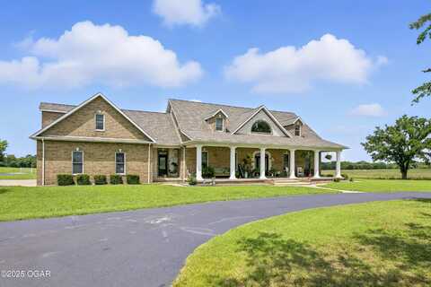 4570 N Black Cat Road, Joplin, MO 64801