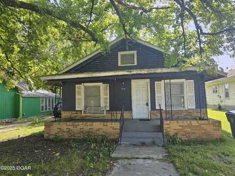 1919 S Porter Avenue, Joplin, MO 64804