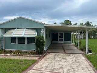 125 Zinnia, Fruitland Park, FL 34731