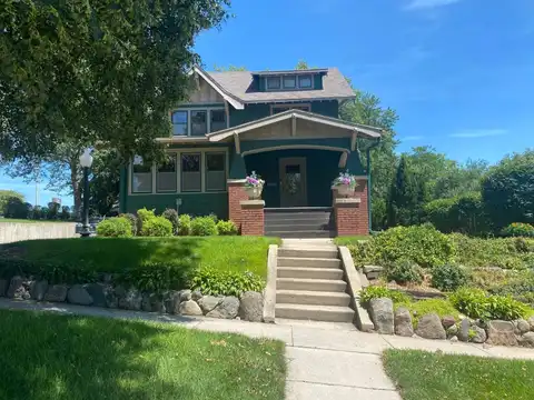 811 M Street, Neligh, NE 68756