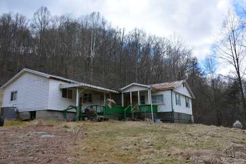 97 Angels Srive, Poca, WV 25159