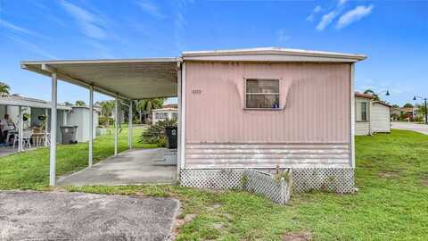 4073 74th St. N, West Palm Beach, FL 33404