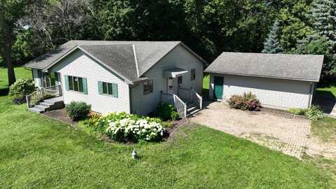 26498 371st Ave, Henderson, MN 56044