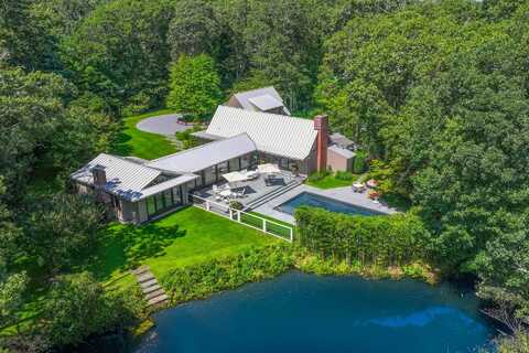 118 Georgica Close Road, East Hampton, NY 11937