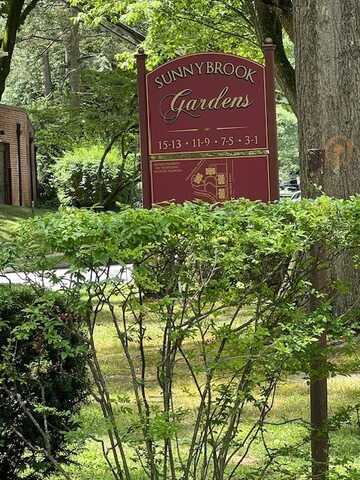 824 Palmer Rd, Yonkers, NY 10708