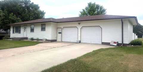 010 S. Iowa Avenue, Platte, SD 57369