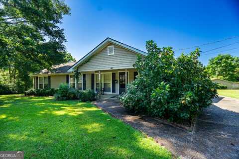 709 Vernon Ferry, Lagrange, GA 30240