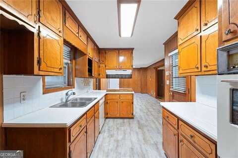 200 Old Stagecoach, Stockbridge, GA 30281
