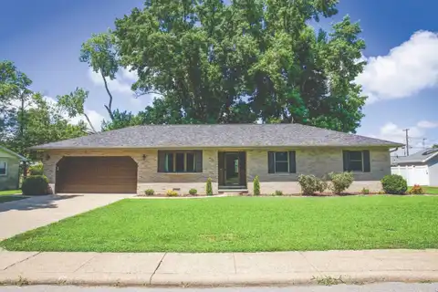 614 Montgomery Circle, Carmi, IL 62821
