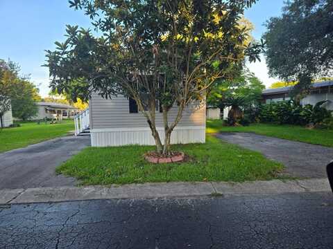 21253 Yontz Rd, Brooksville, FL 34601