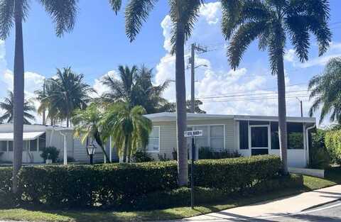 4389 Royal Manor Blvd, Boynton Beach, FL 33436