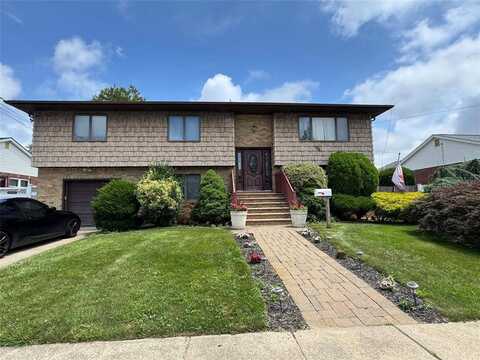 71 Irving Ave, Deer Park, NY 11729