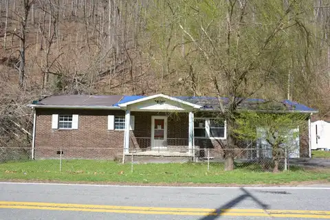 1585 R A West HWY, Delbarton, WV 25670