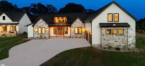 1050 Hickory Hollow Road, Inman, SC 29349