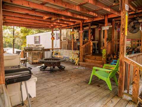 1020 Forest Lane, McComb, MS 39648