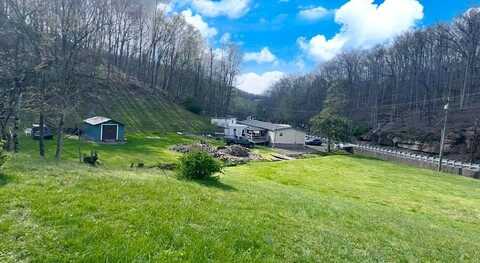 1569 Parkersburg Road, Spencer, WV 25276