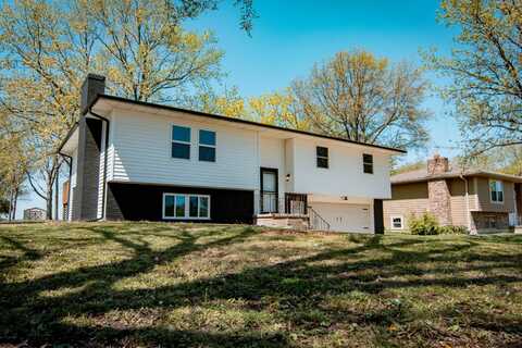 413 N West St, Cameron, MO 64429