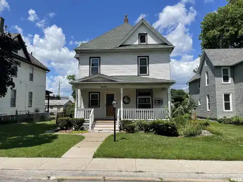 1440 W 14TH Street, Davenport, IA 52804