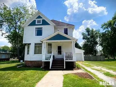 14 W MARKET Street, Piper City, IL 60959
