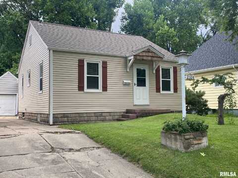 2325 S 8TH Street, Springfield, IL 62703