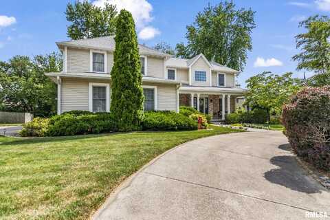 816 E SPRUCE Street, Chatham, IL 62629