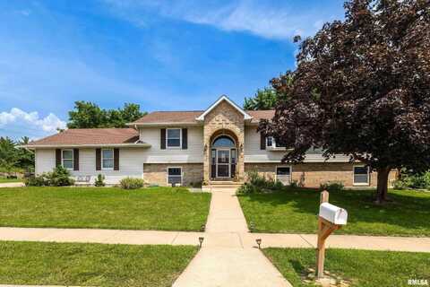 5247 BRENTWOOD Drive, Bettendorf, IA 52722