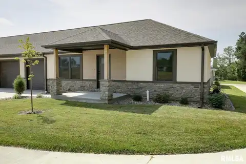 2817 N 23RD Street, Quincy, IL 62305