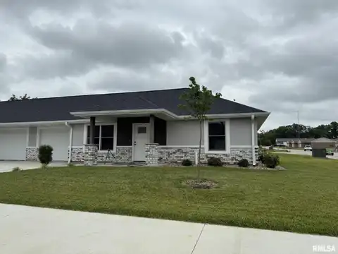 2815 N 23RD Street, Quincy, IL 62305