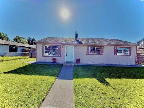 1708 N 17th Ave, Pasco, WA 99301