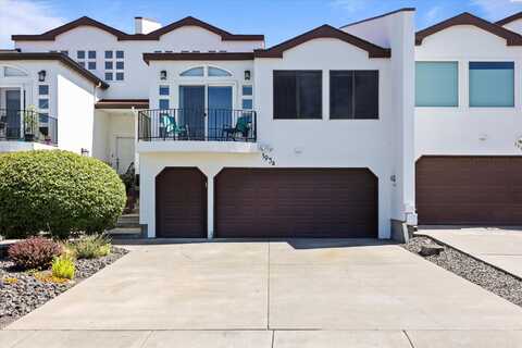 1934 Fairway Dr, Richland, WA 99352