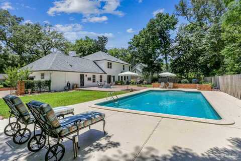 4820 Velasquez St, Pensacola, FL 32504