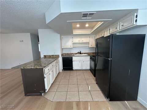 725 Rock Springs Drive, Las Vegas, NV 89128