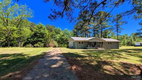 203 Gordy St, Chatom, AL 36518