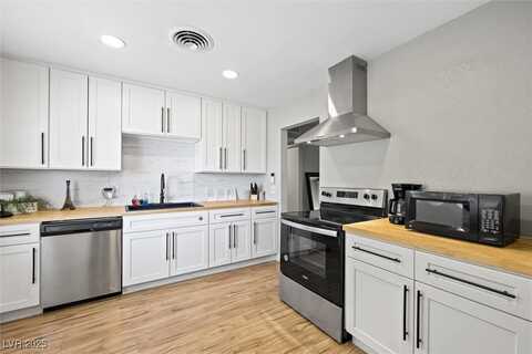 1904 Hart Avenue, North Las Vegas, NV 89032