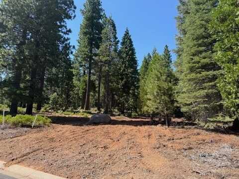 49 Foxhollow Drive, Lake Almanor, CA 96137