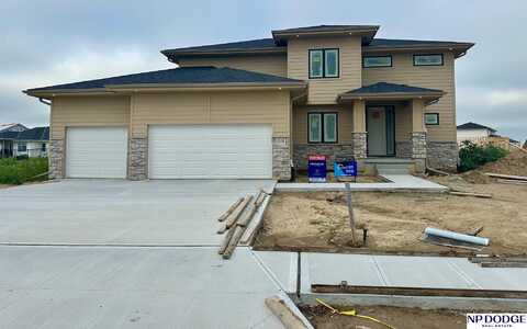 5508 N 195 Street, Elkhorn, NE 68022